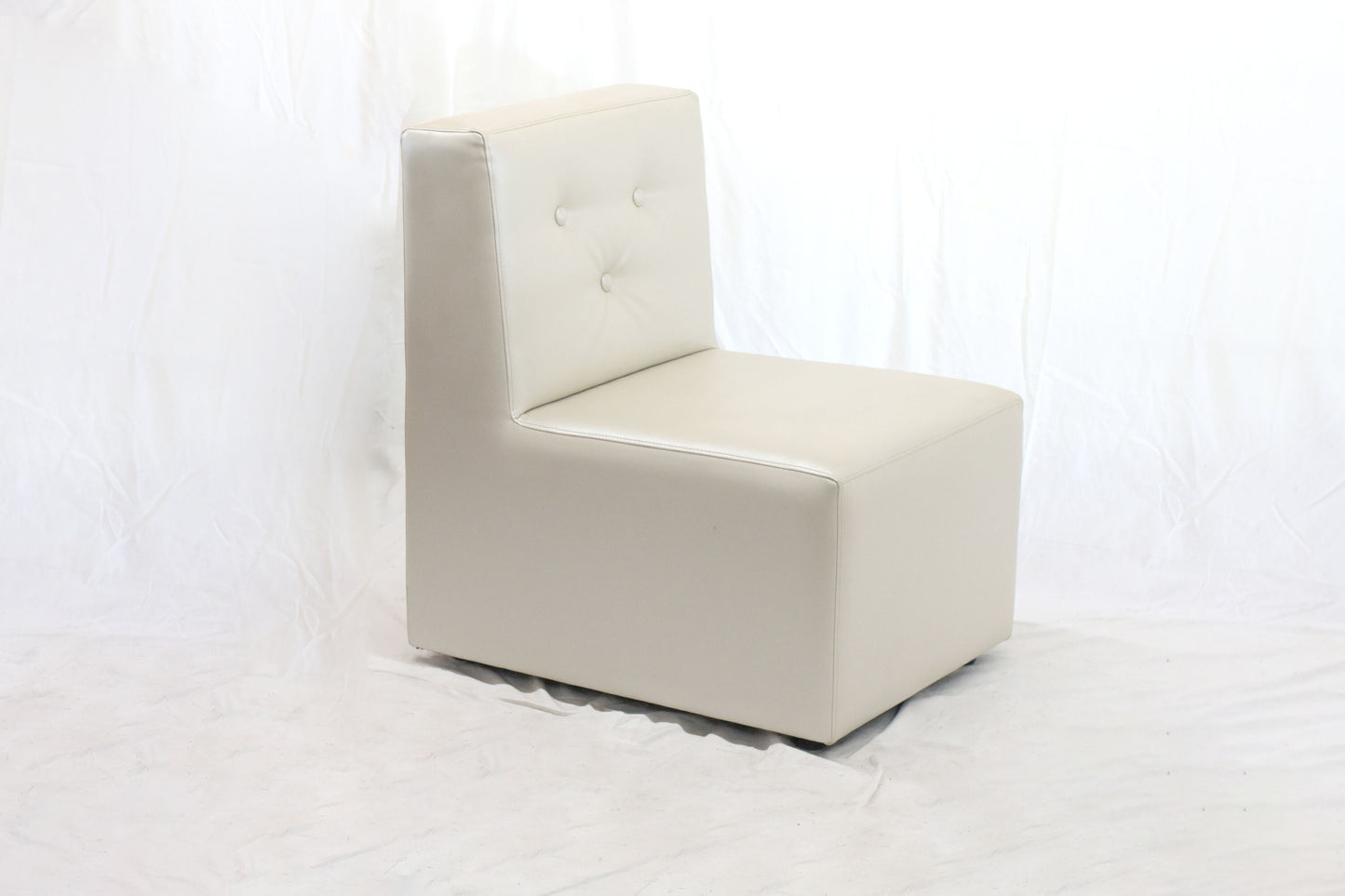 Slipper Chair (White)